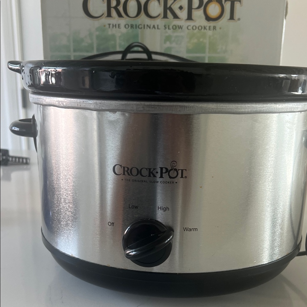Crock-Pot Silver and Black Slow Cooker